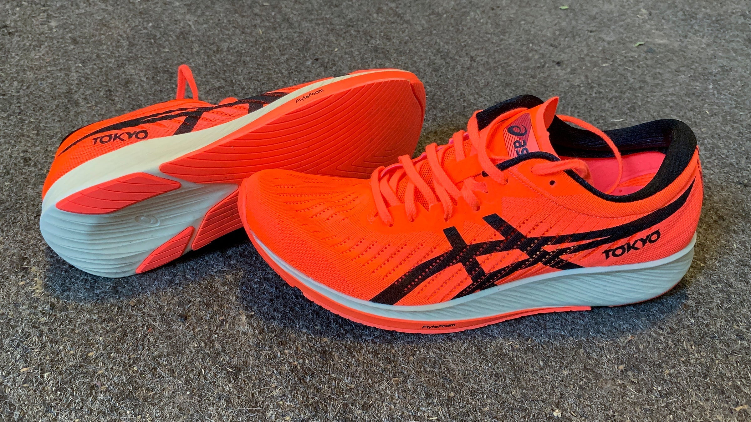 asics metaracer vs nike vaporfly